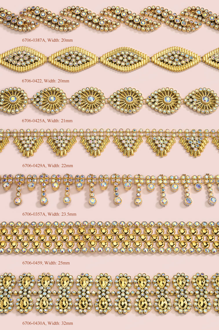 Plastic rhinestone chains