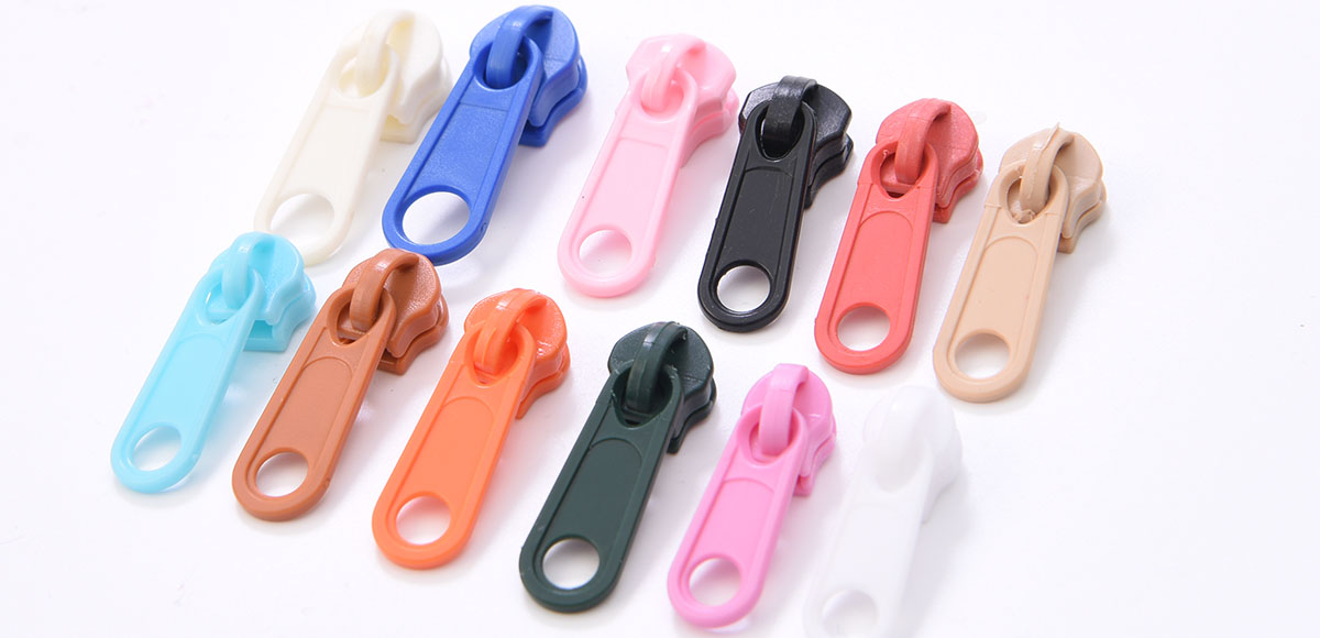 plastic slider 3
