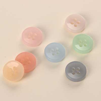 4 holes resin button