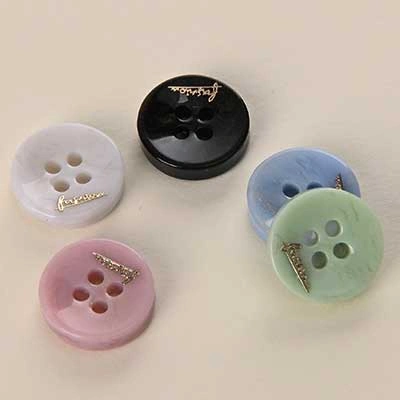 4 holes resin button