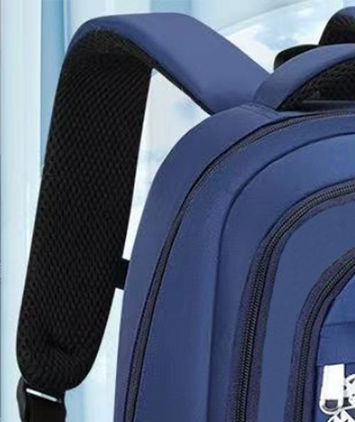 Shoulder strap with sandwich mesh fabric padding for comfort