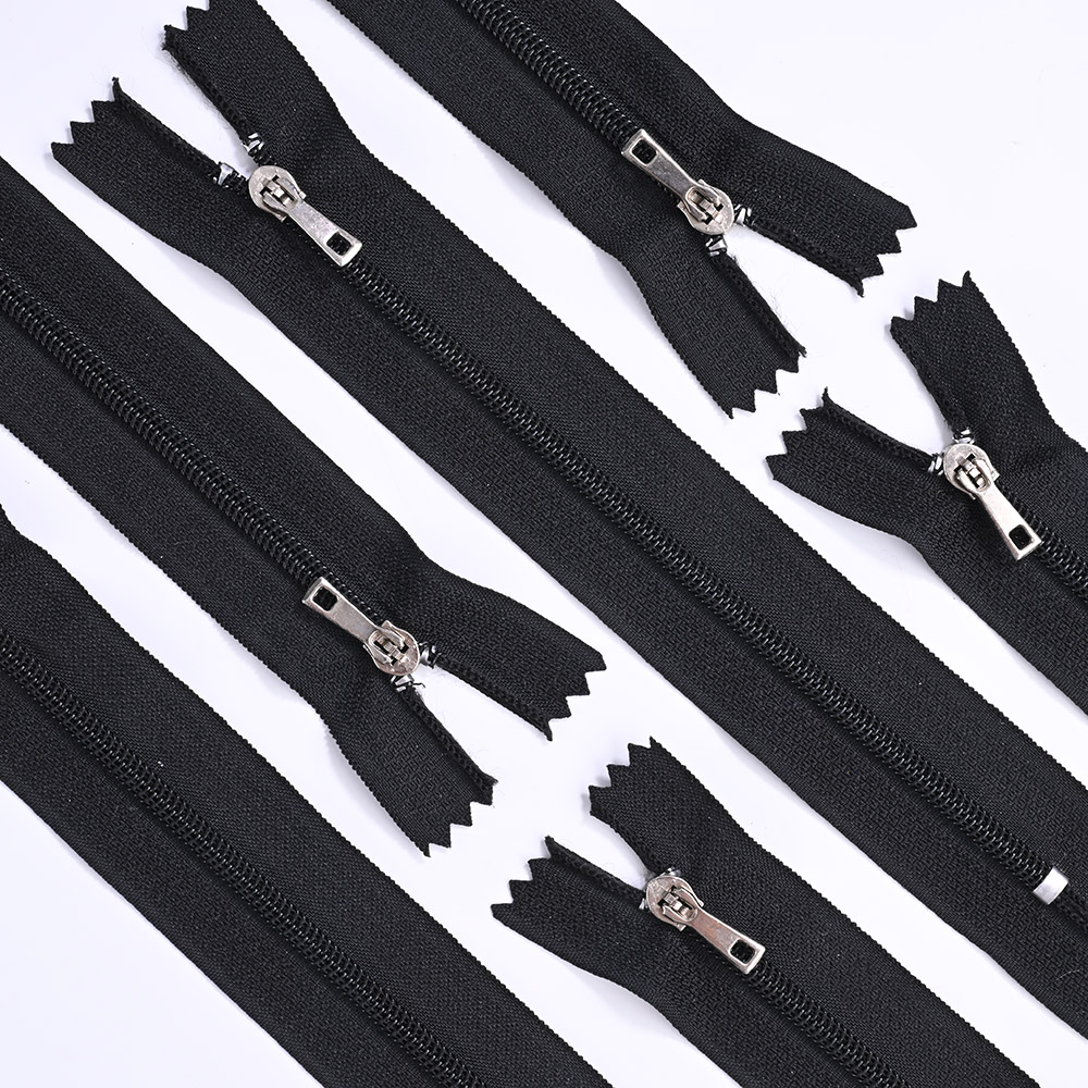 No3 Nylon Zipper 2